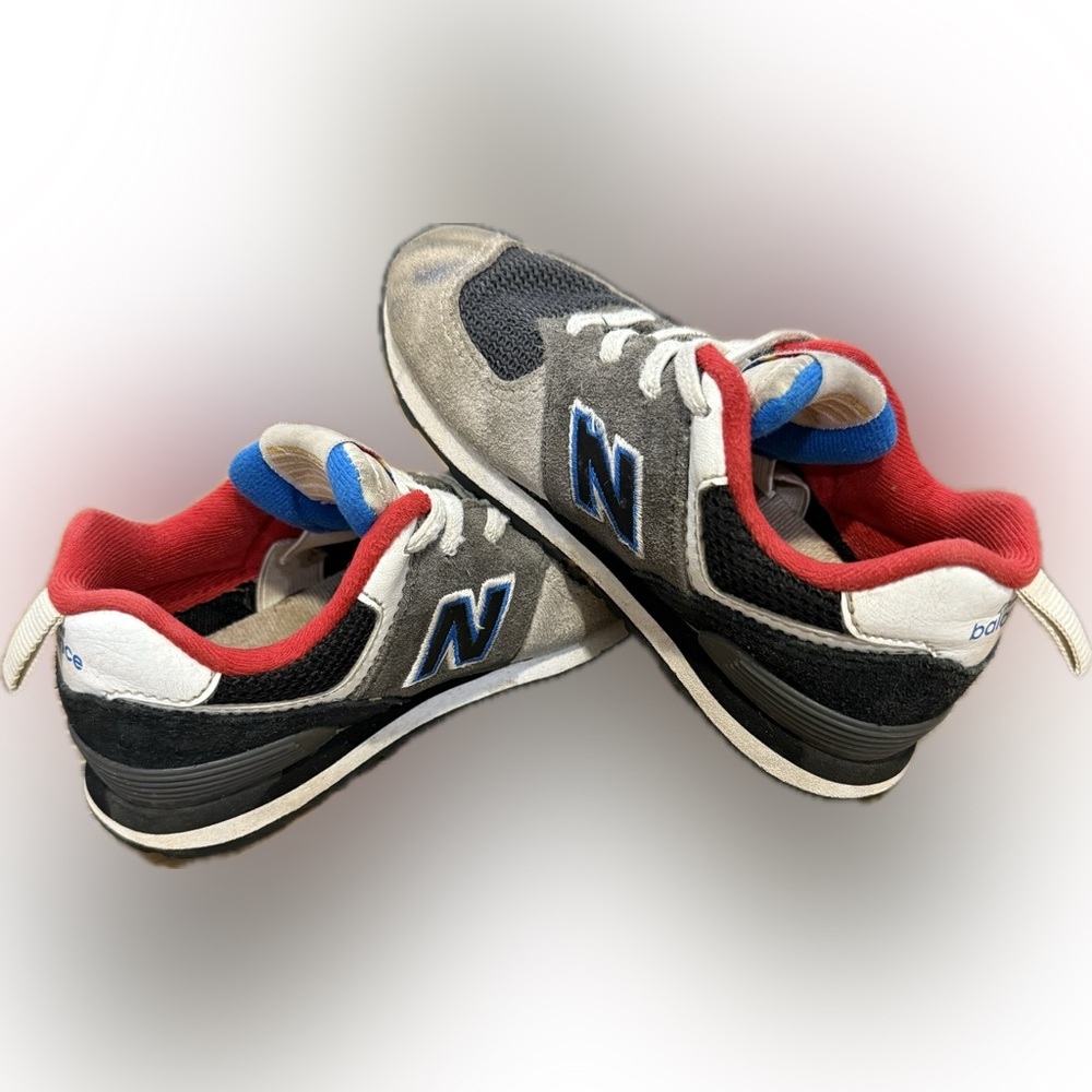 New Balance 574 Size 9 Little Kid Sneakers 👟